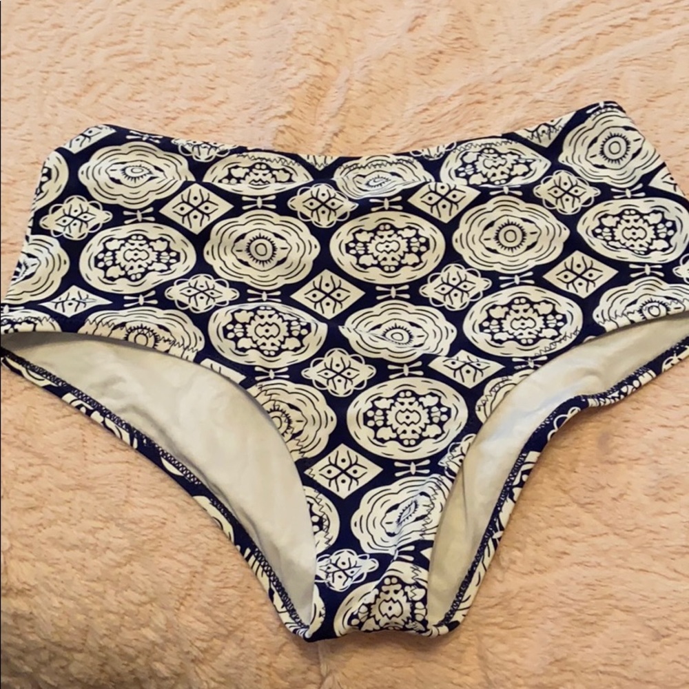 Cupshe high waisted bikini bottoms